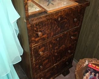 Items Located In The 2nd Bedroom ( Vintage Records)