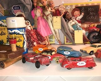 Items Located In The 3rd Bedroom ( Vintage Toys & Games & Vintage Scout Items)