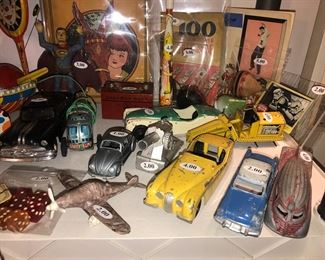 Items Located In The 3rd Bedroom ( Vintage Toys & Games & Vintage Scout Items)