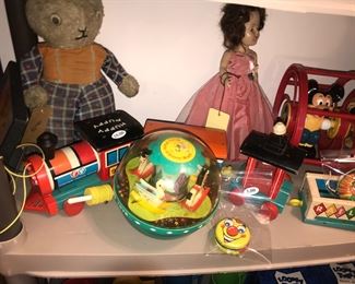 Items Located In The 3rd Bedroom ( Vintage Toys & Games & Vintage Scout Items)