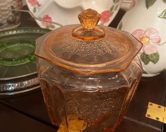 AMBER COLORED DEPRESSION BISCUIT JAR