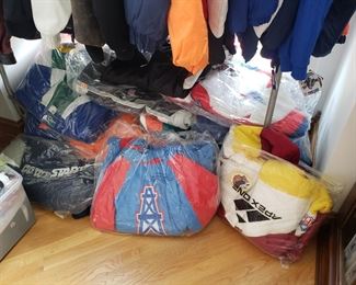 Great collection of 90s, 00s sports jackets, starter jackets and sports clothing, lots of NFL gear