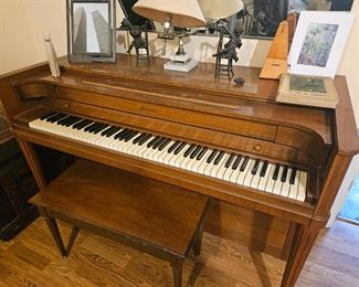 Acrosonic upright vg condition 