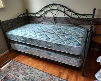 Trendle bed