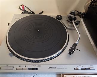 Technics Direct Drive Turntable