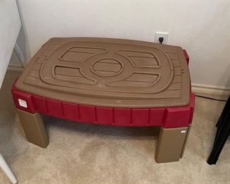 child's sand table