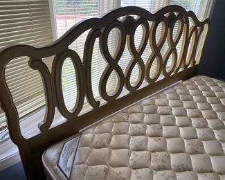 $195. THOMASVILLE FURNITURE Ecole Francais Collection French Provincial Cream / King Headboard