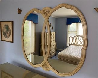$395. THOMASVILLE FURNITURE Ecole Francais Collection French Provincial Cream / Off White Double Oval Mirror