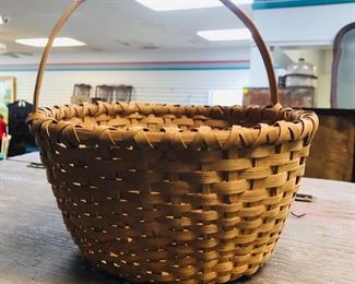 white oak basket   made in Washington County Ga