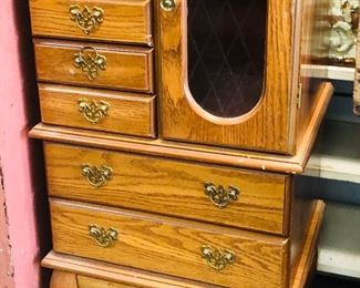 jewelry chest