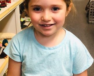 Ivy says “I like the selection of vintage hats!”