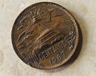 Mexican 196720 centavos copper coin
