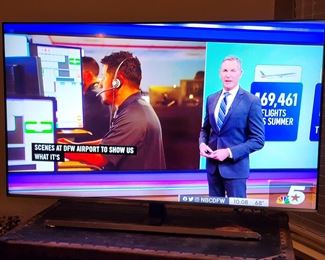 55" Class NU8000 Premium Smart 4K UHD TV