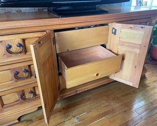 TV Stand / Media Console with drawers (Broyhill)