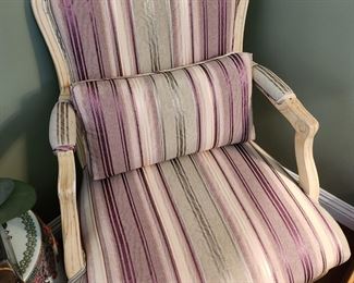 2 Striped Chairs Wooden Frame