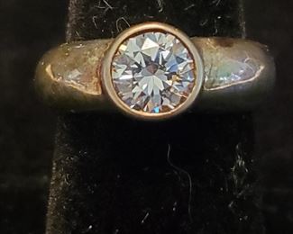 Krementz 925 ring w/ sparkling stones