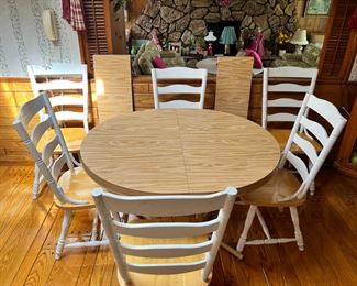 Wood Kitchen Table with 2 Leaf Inserts 6 Chairs 