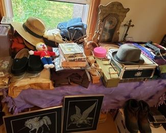 Vintage hats, pop culture items, sheets
