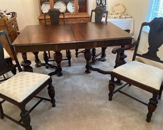 1920s Hooker Bassett (Martinsville, W V) Walnut table w/6 chairs  excellent condition   