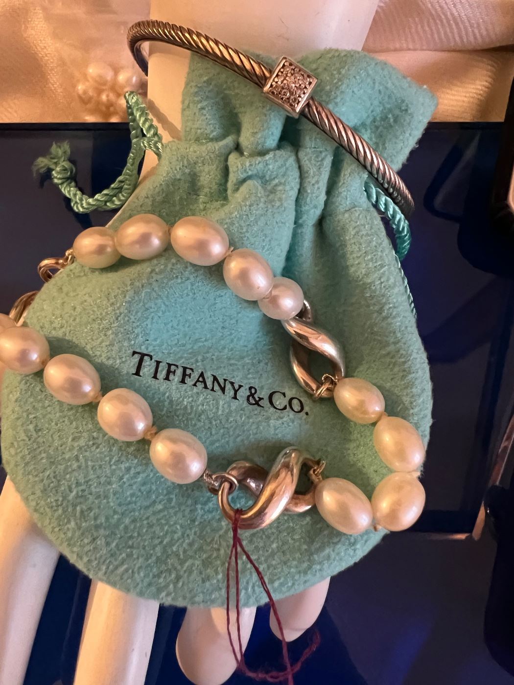 TIFFANY & CO INFINITY Pearl Sterling Bracelet 