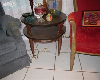 168 st round mid century table