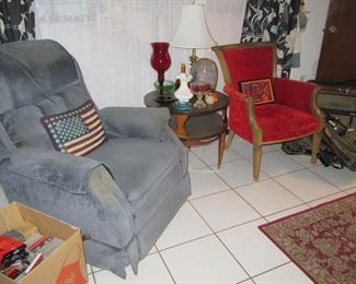 168 st recliner and red chair