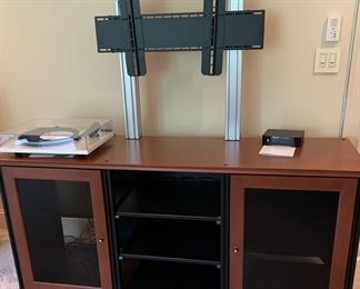Salamander Stereo Cabinet with TV Mount
