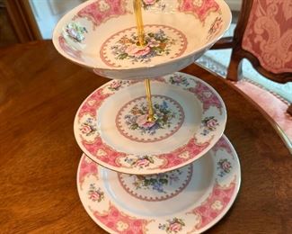 Rare cake stand