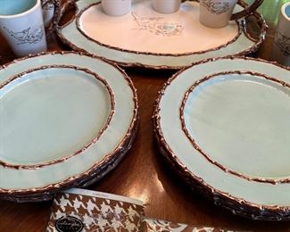 Cute robin egg set by Mud Pie 