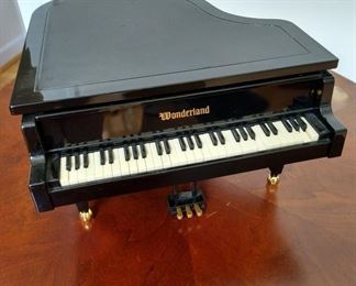 Miniture Piano