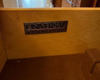 Pre-sale item.  Email hvogelbacker@bluemoonestatesales.com for pricing and pick up information.