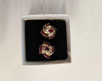 14k yellow gold and rubies