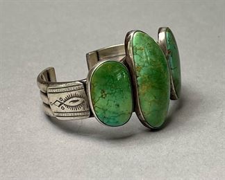 Vintage Native American Turquoise and Sterling Silver Bracelet 