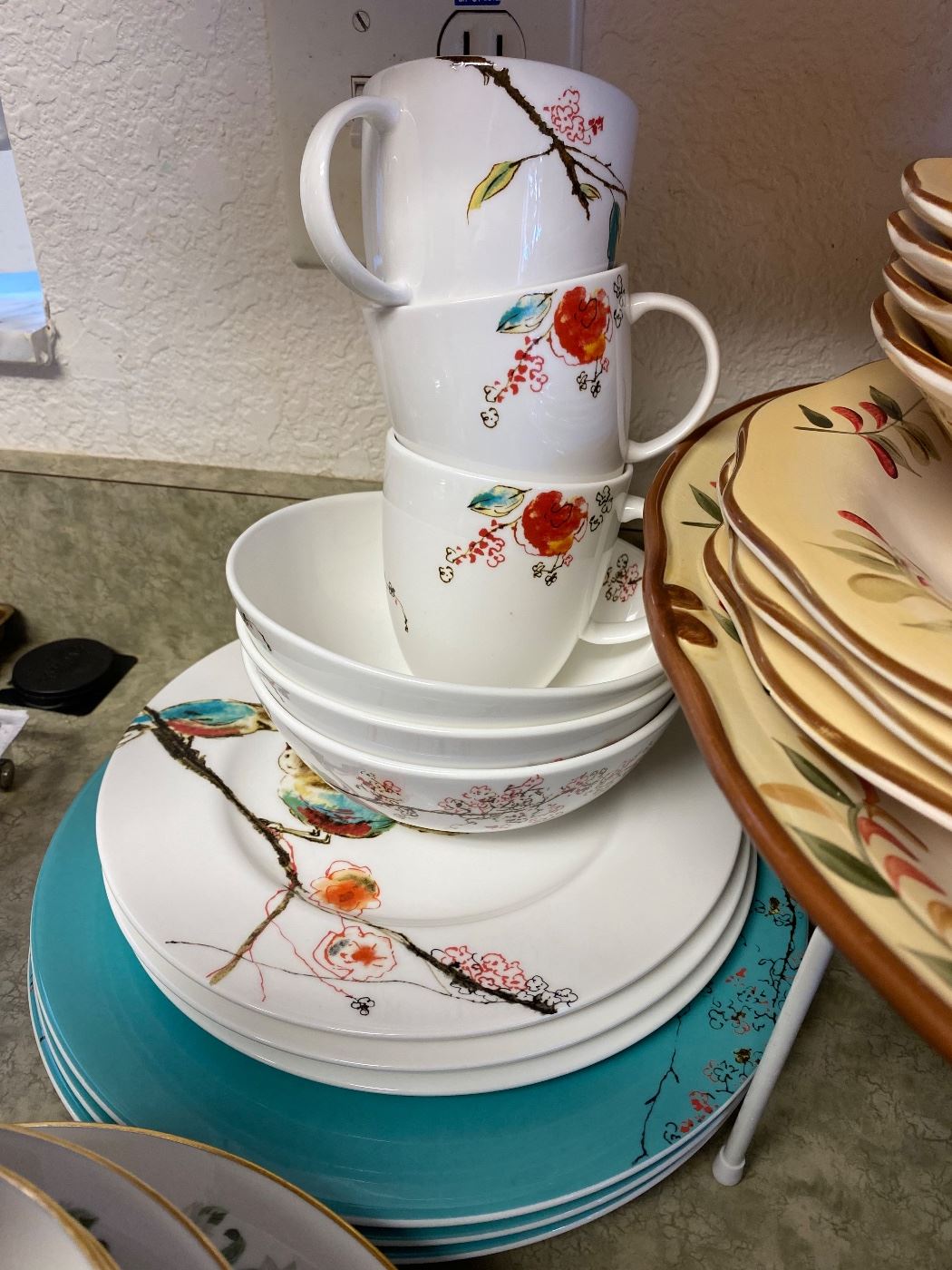 Amazing Estate Sale in Sorrento!!! starts on 5/20/2023