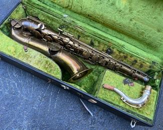 Harwood Professional Low-Pitch 33563 Saxophone
