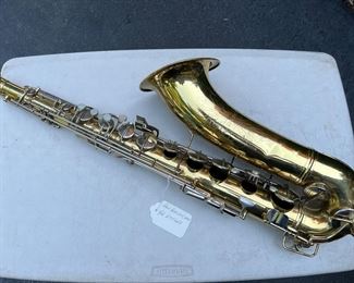 Pan American 634668 Saxophone 