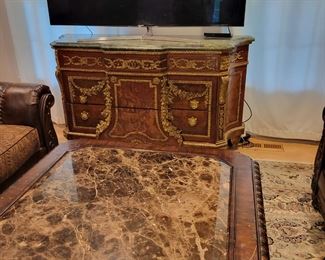 Jean Henry Riesener Commode