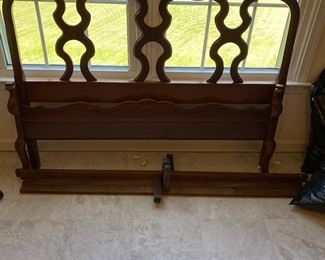 full / queen bed frame