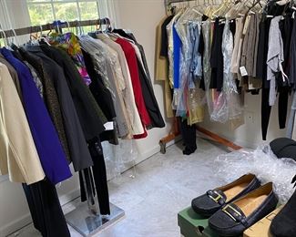 ladies clothing (several NWT)