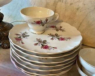 Let's brunch!! Cute for a bridal/baby shower!