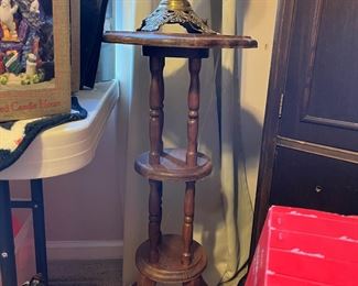 Plant stand or cute table...love this one!