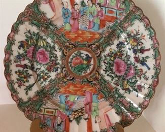 A BEAUTY!! Circa 1860’s Rose Medallion scalloped edge plate!! 