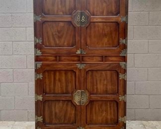 Incredible Henredon mirrored mid century bar