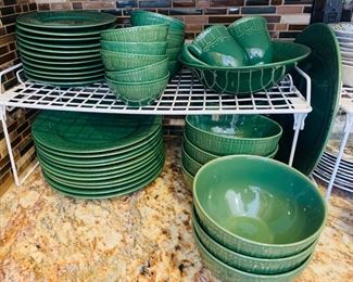 Pfaltzgraff Amelia China Set