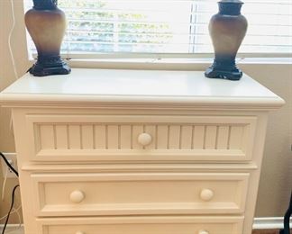 1 of 2 Bassett White Dresser - (2) Table Lamps