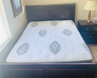 Queen Sleigh Bed - Queen Mattress Set