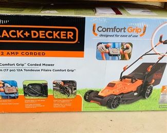 Black & Decker Electric Lawnmower