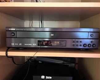 Yamaha Natural DVD Audio/Video Player DV-C6480
