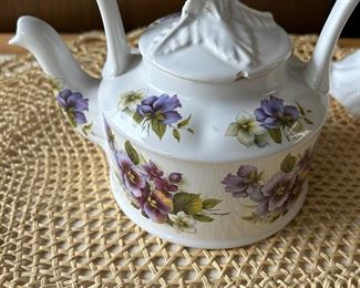 Beautiful African violet teapot