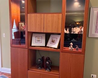 30% OFF -  Lighted cabinet  